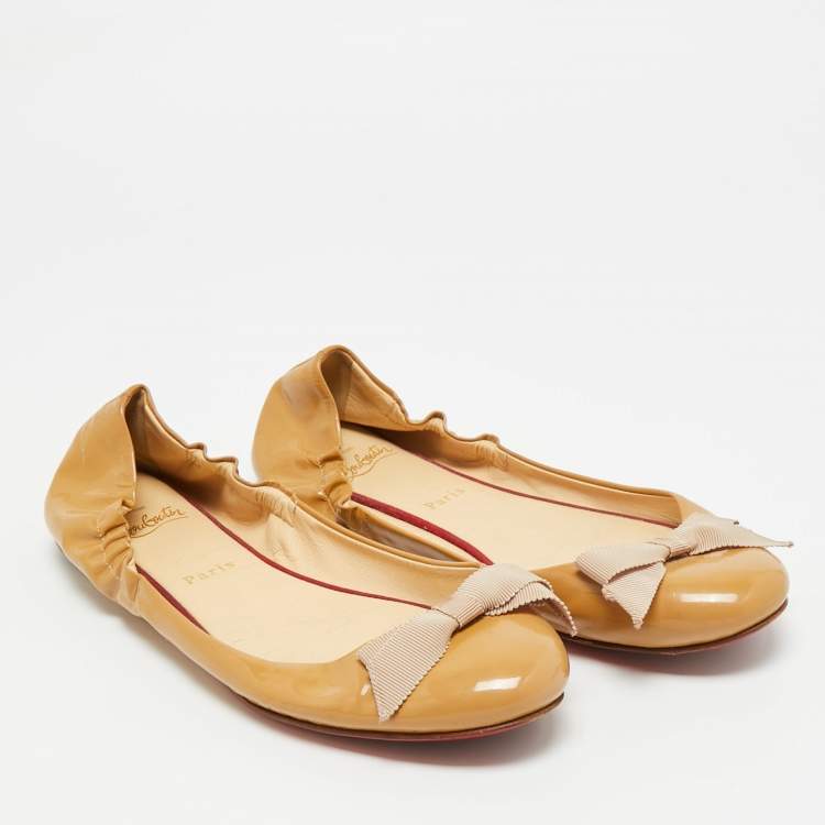 Pre Owned Christian Louboutin Size 38 Beige Patent Leather Ballet Flats