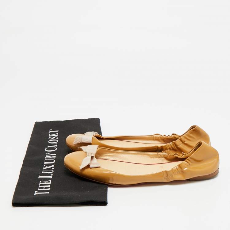 Pre Owned Christian Louboutin Size 38 Beige Patent Leather Ballet Flats