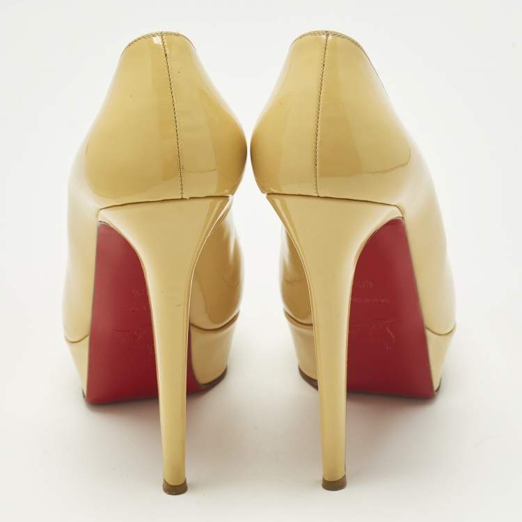 Pre Owned Christian Louboutin Bianca Size 38.5 Yellow Patent Leather Platform Pumps