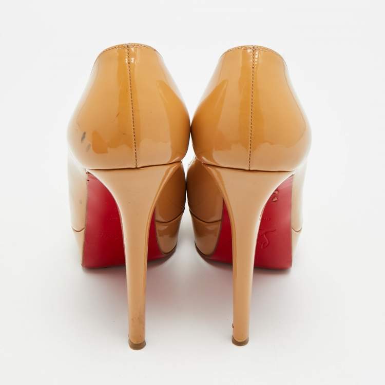 Pre Owned Christian Louboutin Bianca Size 36.5 Beige Patent Leather Platform Pumps