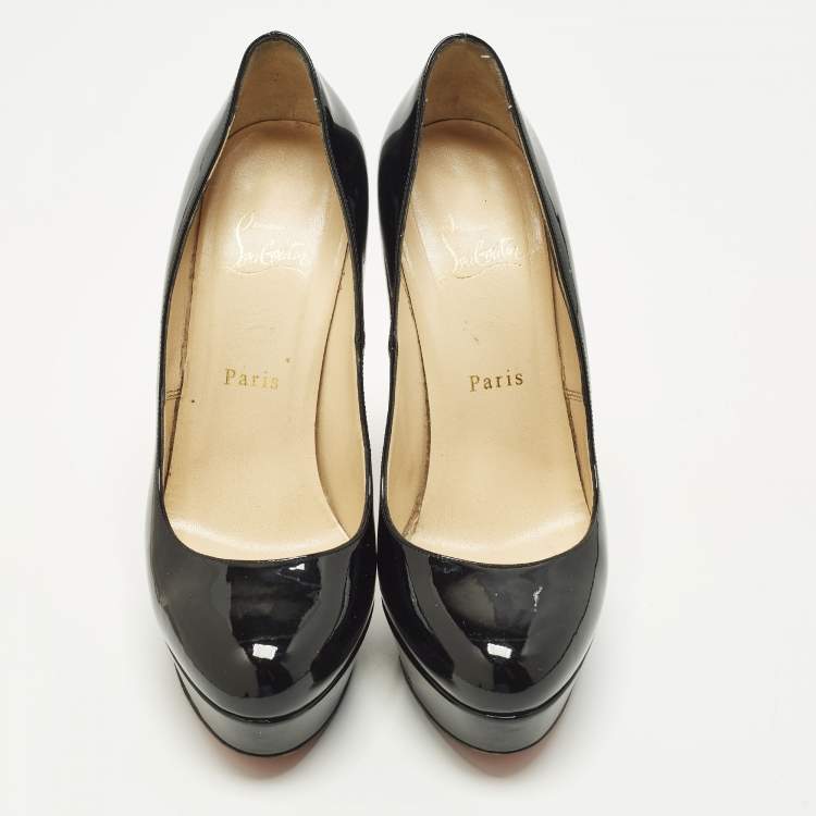 مملوكة مسبقًا Christian Louboutin Bianca Size 38 Black Patent Leather Pumps