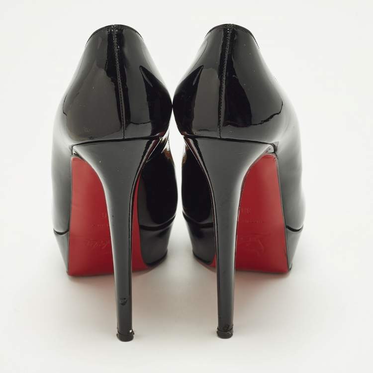 مملوكة مسبقًا Christian Louboutin Bianca Size 38 Black Patent Leather Pumps