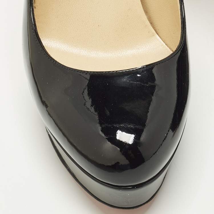 مملوكة مسبقًا Christian Louboutin Bianca Size 38 Black Patent Leather Pumps