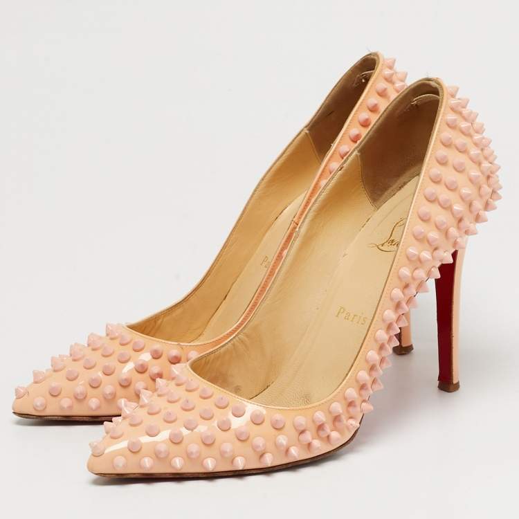 Pre Owned Christian Louboutin Pigalle Spikes Size 39 Cream Patent Leather Pumps
