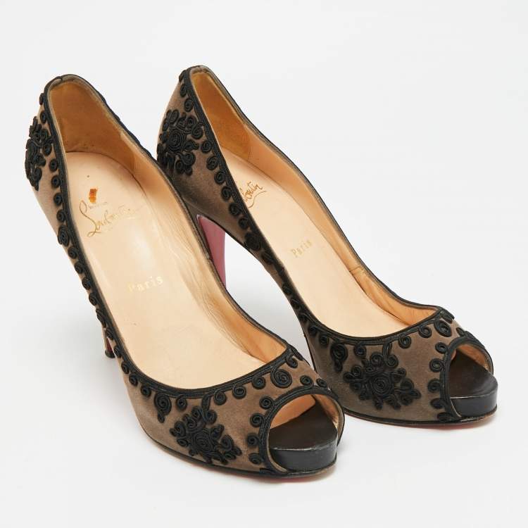 Pre Owned Christian Louboutin Very Prive Size 39 Grey/Black Suede and Lace Embroidered Peep Toe Pumps