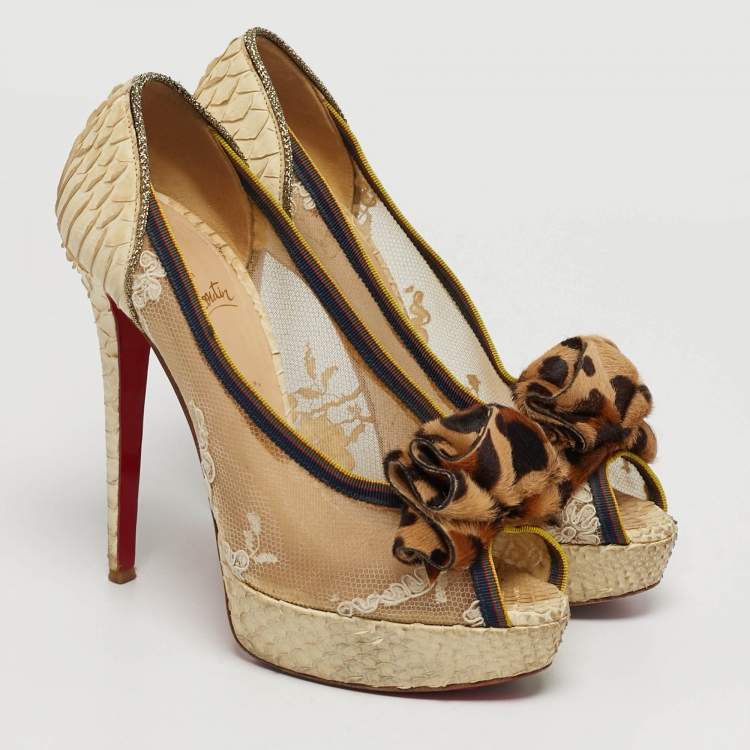 Pre Owned Christian Louboutin Lady Peep Size 39.5 Beige Lace and Python Leather Peep Toe Pumps