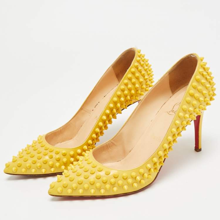 Pre Owned Christian Louboutin Pigalle Spikes Size 39.5 Yellow Patent Leather Pumps
