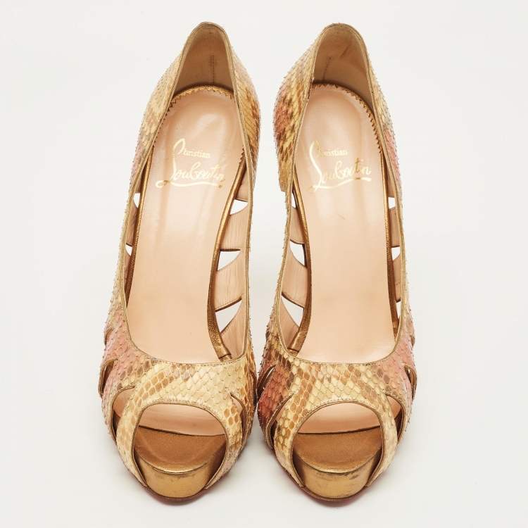 مملوكة مسبقًا Christian Louboutin Size 39.5 Metallic Python Leather Cutout Peep Toe Pumps