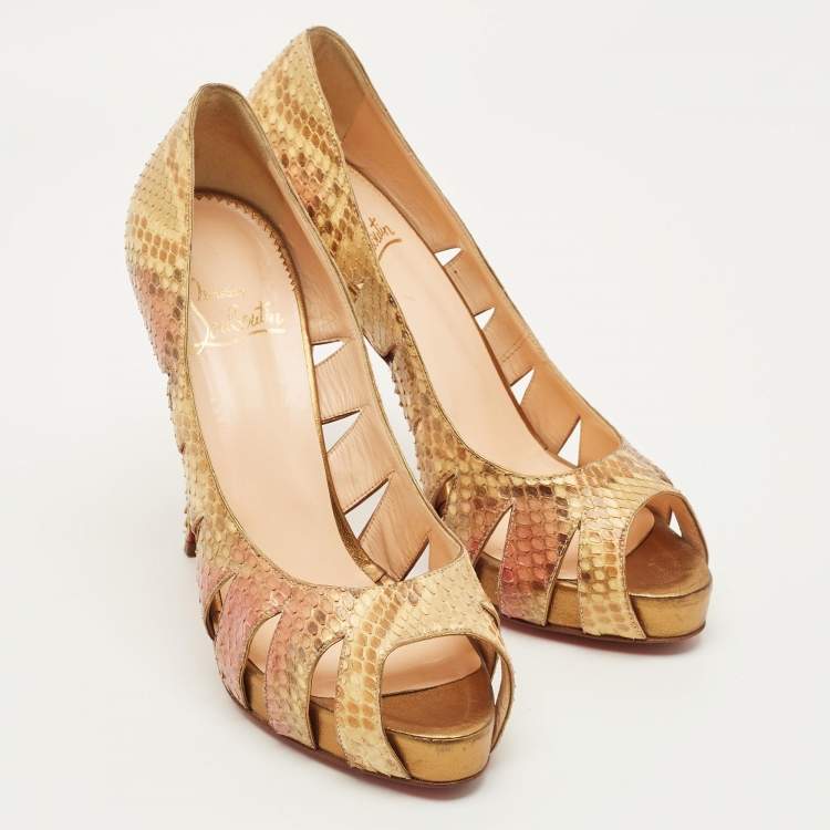 مملوكة مسبقًا Christian Louboutin Size 39.5 Metallic Python Leather Cutout Peep Toe Pumps