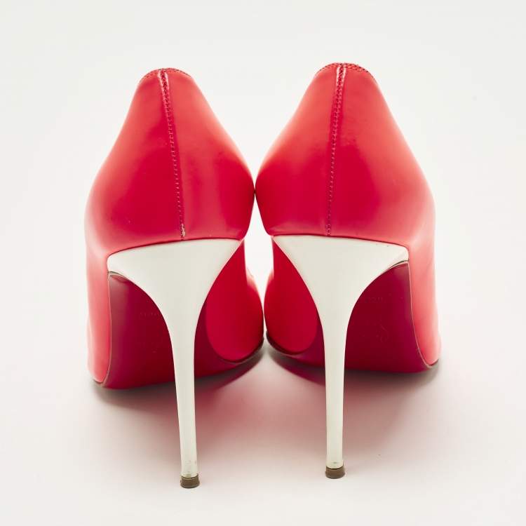 Pre Owned Christian Louboutin So Kate Size 39 Pink/White Leather Pumps