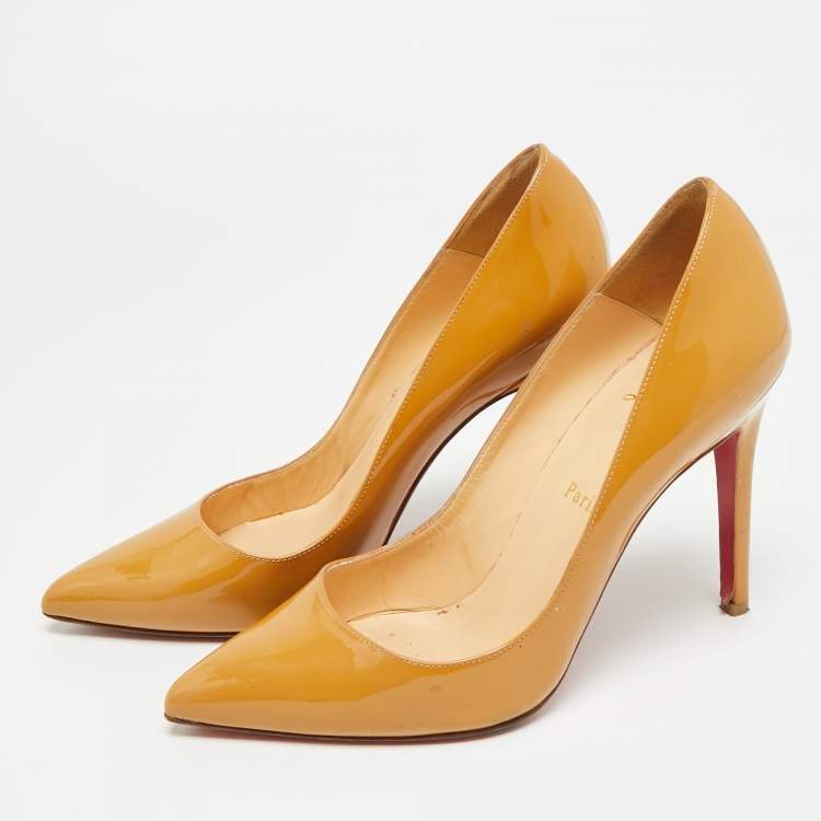 Pre Owned Christian Louboutin So Kate Size 38 Beige Patent Leather Pumps