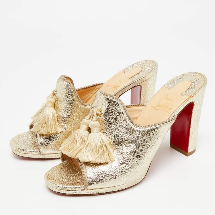 مملوكة مسبقًا Christian Louboutin De Vienne Size 38.5 Gold Foil Leather Mules
