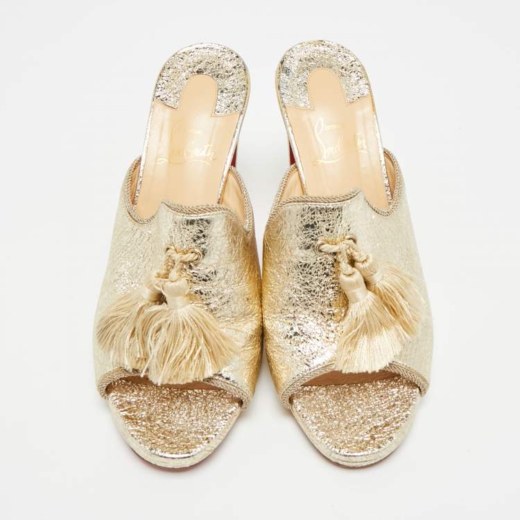 مملوكة مسبقًا Christian Louboutin De Vienne Size 38.5 Gold Foil Leather Mules