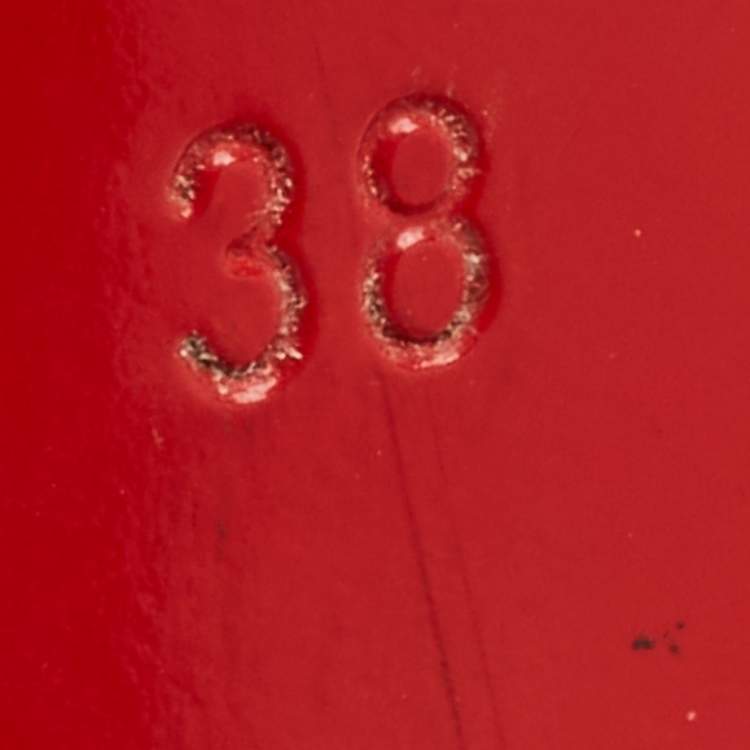 Pre Owned Christian Louboutin So Kate Size 38 Black Patent Leather Pumps