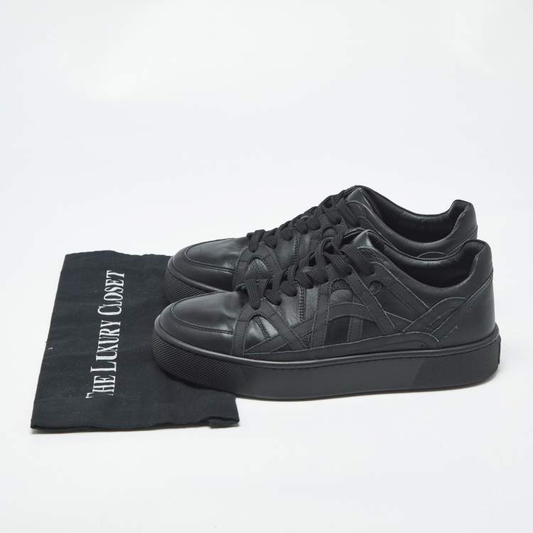 Pre Owned Christian Louboutin Size 41.5 Black Leather Low Top Sneakers