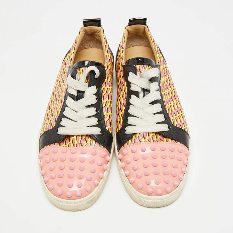 مملوكة مسبقًا Christian Louboutin Louis Junior Spikes Size 38 Multicolor Canvas and Patent Leather Lace Up Sneakers