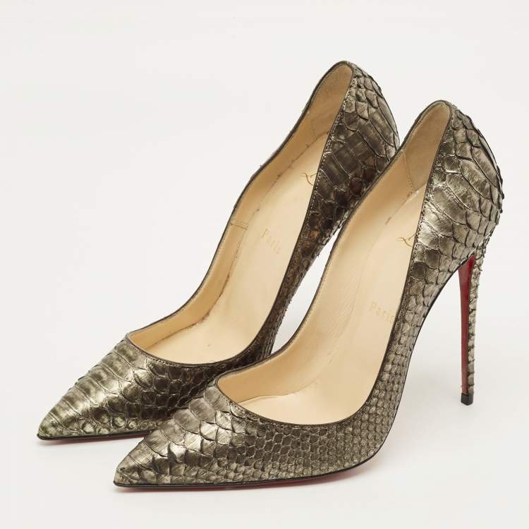 مملوكة مسبقًا Christian Louboutin Decollete Size 39 Metallic Bronze Python Leather Pumps