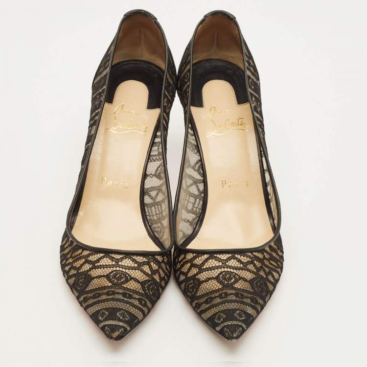 مملوكة مسبقًا Christian Louboutin Saramor Size 38 Black Lace and Leather Pumps