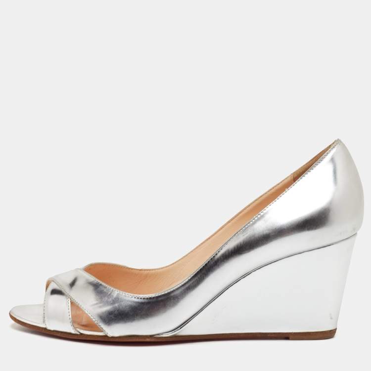 Pre Owned Christian Louboutin Riveto Size 37.5 Silver Glazed Leather Wedge Pumps
