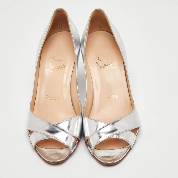 Pre Owned Christian Louboutin Riveto Size 37.5 Silver Glazed Leather Wedge Pumps