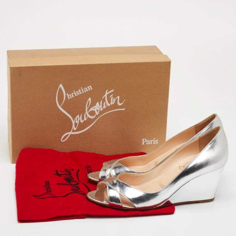 Pre Owned Christian Louboutin Riveto Size 37.5 Silver Glazed Leather Wedge Pumps