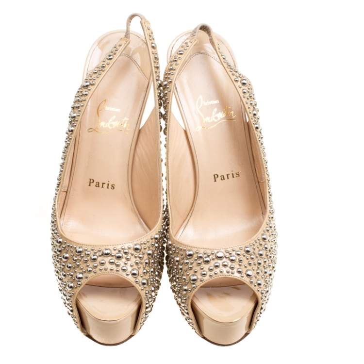 Pre Owned Christian Louboutin Beige Studded Patent Leather Star Prive Peep Toe Slingback Sandals Size 39
