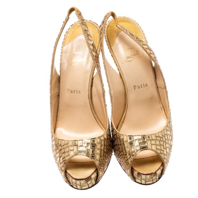 Pre Owned Christian Louboutin Metallic Gold Mirror And Satin Prive Mosaique Peep Toe Pump Size 41