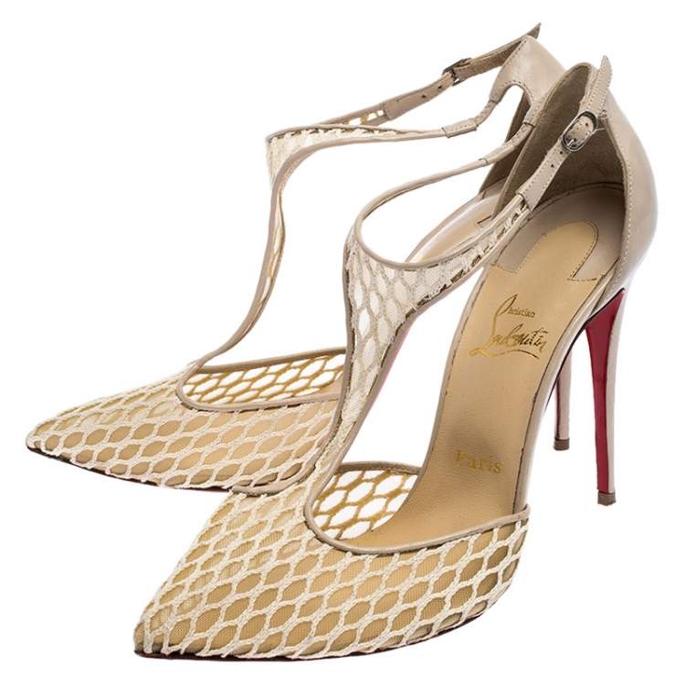 مملوكة مسبقًا Christian Louboutin Beige Lace Salonu Pointed Toe T Strap Sandals Size 41