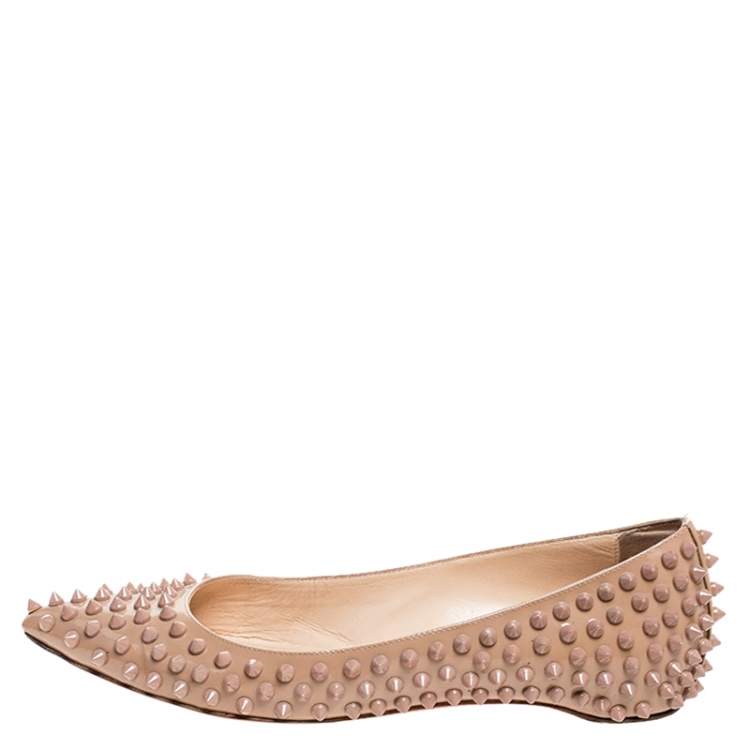 Pre Owned Christian Louboutin Beige Patent Leather Spike Pointed Toe Ballet Flats Size 38