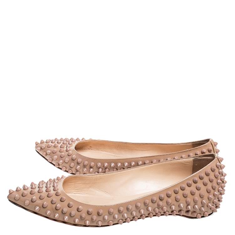 Pre Owned Christian Louboutin Beige Patent Leather Spike Pointed Toe Ballet Flats Size 38