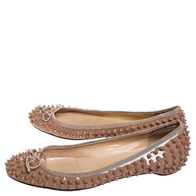Pre Owned Christian Louboutin Beige Patent Leather Spike Pointed Toe Ballet Flats Size 39