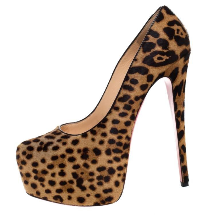 Pre Owned Christian Louboutin Beige/Black Leopard Print Calfhair Daffodile Platform Pumps Size 39