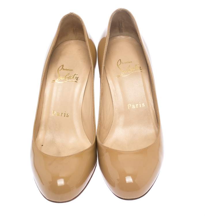 Pre Owned Christian Louboutin Beige Patent Leather Simple Pumps Size 35