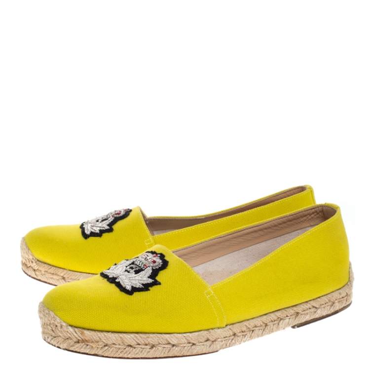 Pre Owned Christian Louboutin Yellow Canvas Gala Embroidered Crest Espadrille Loafers Side 38