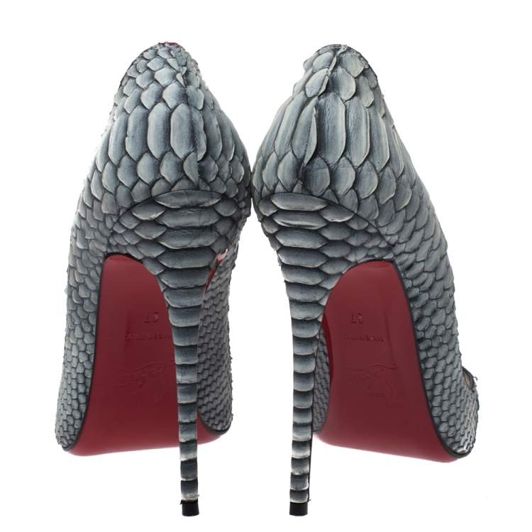 Pre Owned Christian Louboutin Grey Python Leather So Kate Pumps Size 37