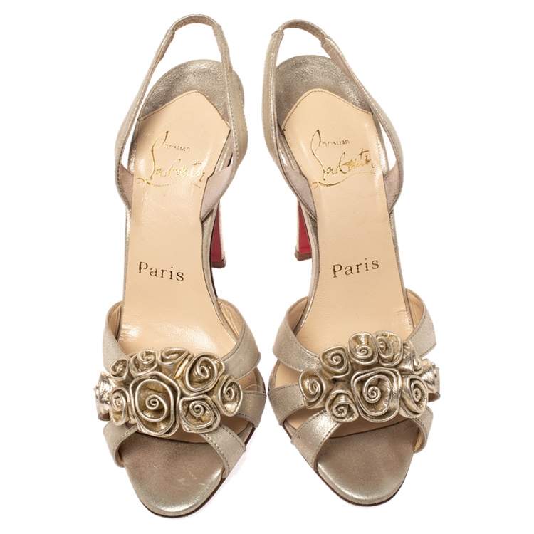 مملوكة مسبقًا Christian Louboutin Gold Leather Rose Flower Detail Slingback Sandals Size 36