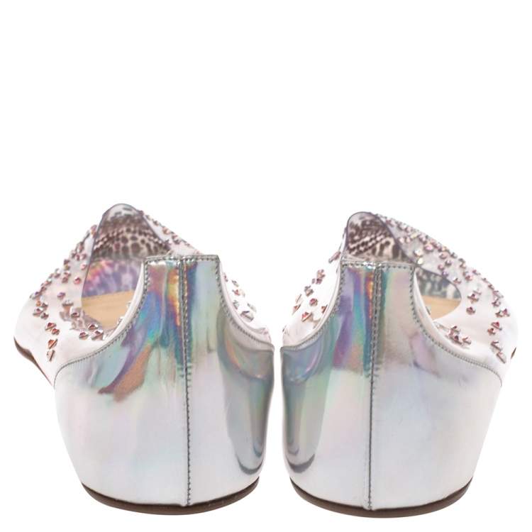 مملوكة مسبقًا Christian Louboutin Metallic Silver Leather And PVC Degrastrass Pointed Toe Ballet Flats Size 35.5