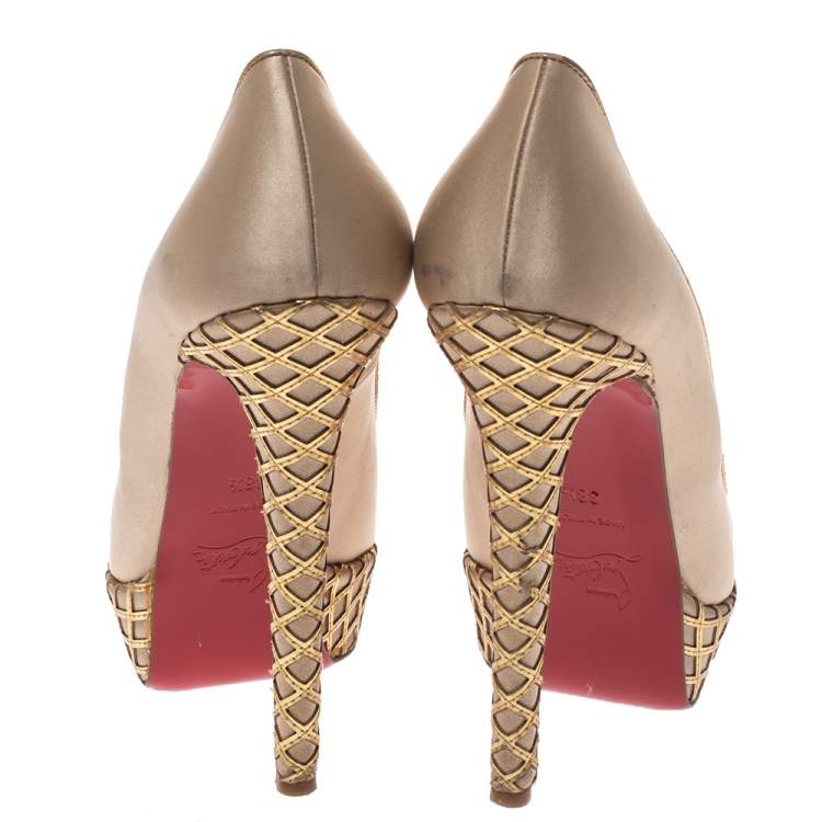 مملوكة مسبقًا Christian Louboutin Beige Satin And Leather Cut Out Detail Bianca Platform Pumps Size 38.5