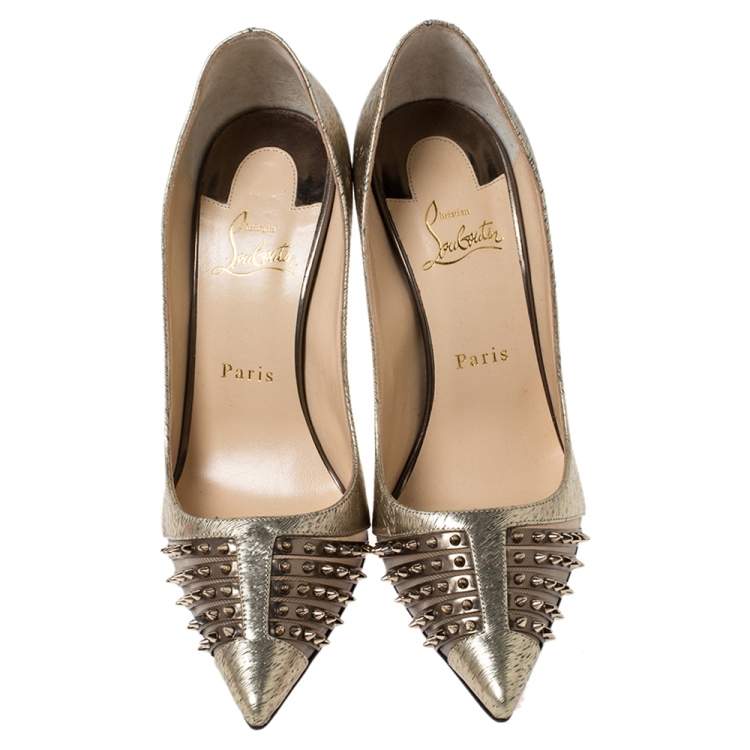 Pre Owned Christian Louboutin Gold Textured Leather Spiked Bareta Pumps Size 38