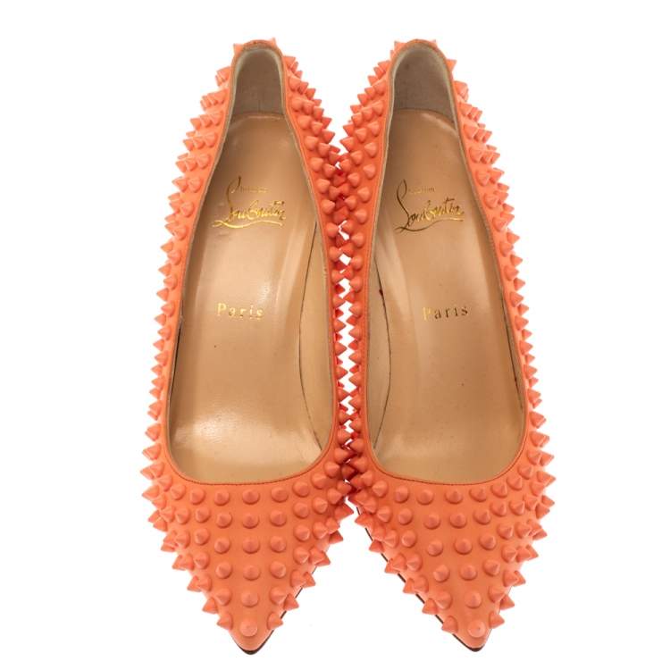 مملوكة مسبقًا Christian Louboutin Orange Leather Pigalle Spikes Pumps Size 39