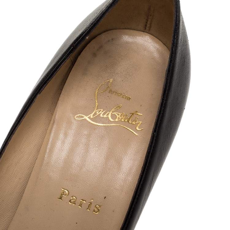 مملوكة مسبقًا Christian Louboutin Black Leather Simple Pumps Size 38