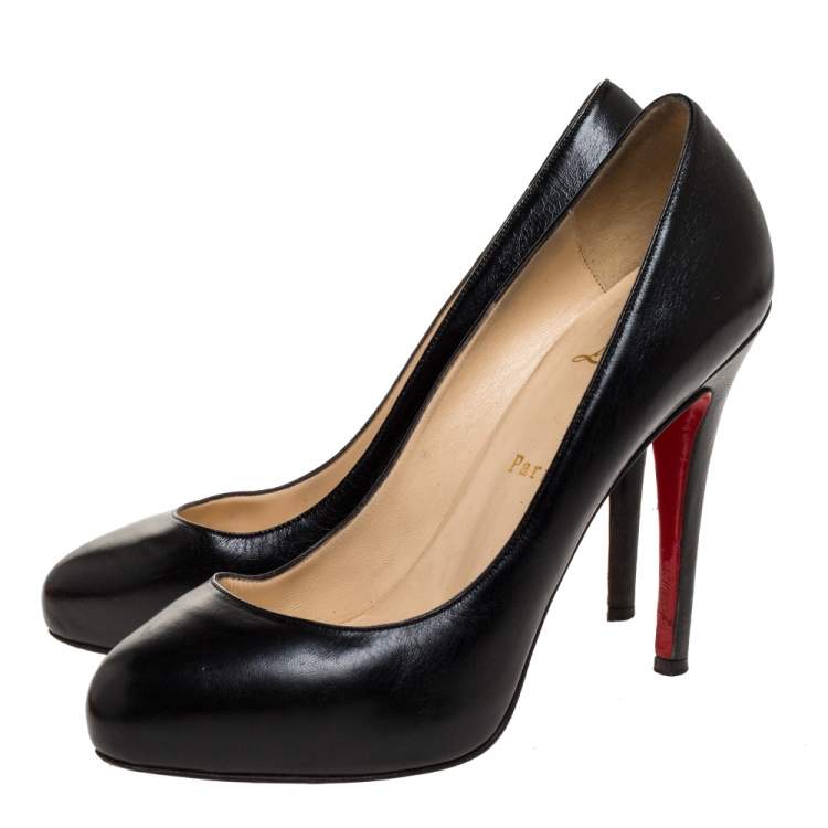 مملوكة مسبقًا Christian Louboutin Black Leather Simple Pumps Size 38