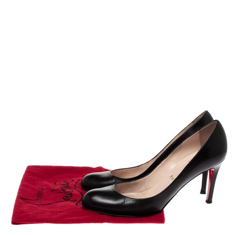 Pre Owned Christian Louboutin Black Leather Round Toe Pumps Size 38.5