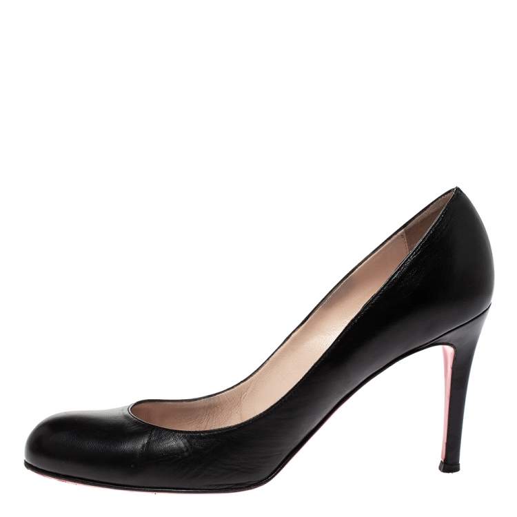 Pre Owned Christian Louboutin Black Leather Round Toe Pumps Size 38.5