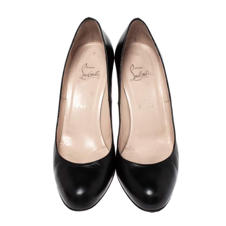Pre Owned Christian Louboutin Black Leather Round Toe Pumps Size 38.5