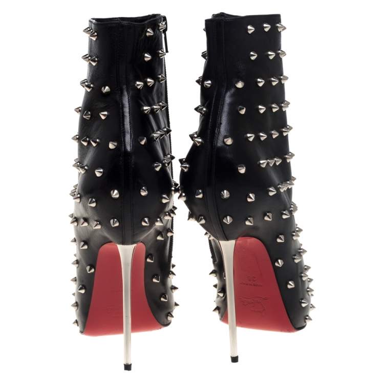 مملوكة مسبقًا Christian Louboutin Black Leather Big Lips Spiked Ankle Boots Size 38