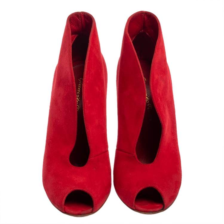 Pre Owned Gianvito Rossi Red Suede Vamp Peep Toe Booties Size 35.5