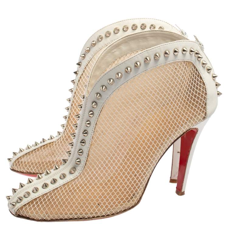 مملوكة مسبقًا  Christian Louboutin White Mesh And Leather Bourriche Spike Studded Booties Size 39