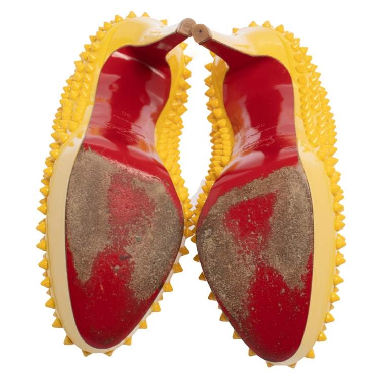 Pre Owned Christian Louboutin Yellow Patent Leather Bianca Spike Platform Pumps Size 39
