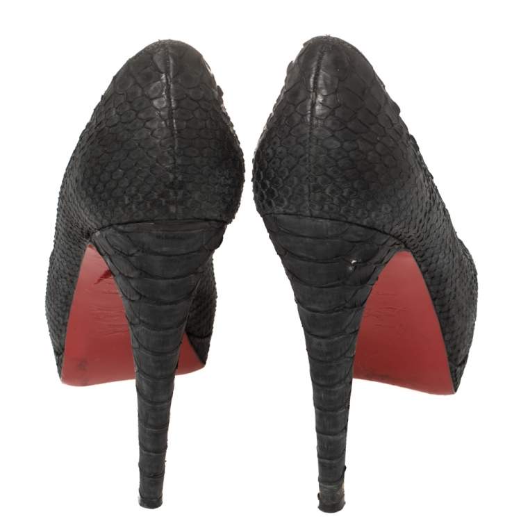 Pre Owned Christian Louboutin Black Python Very Prive Peep Toe Pumps Size 35